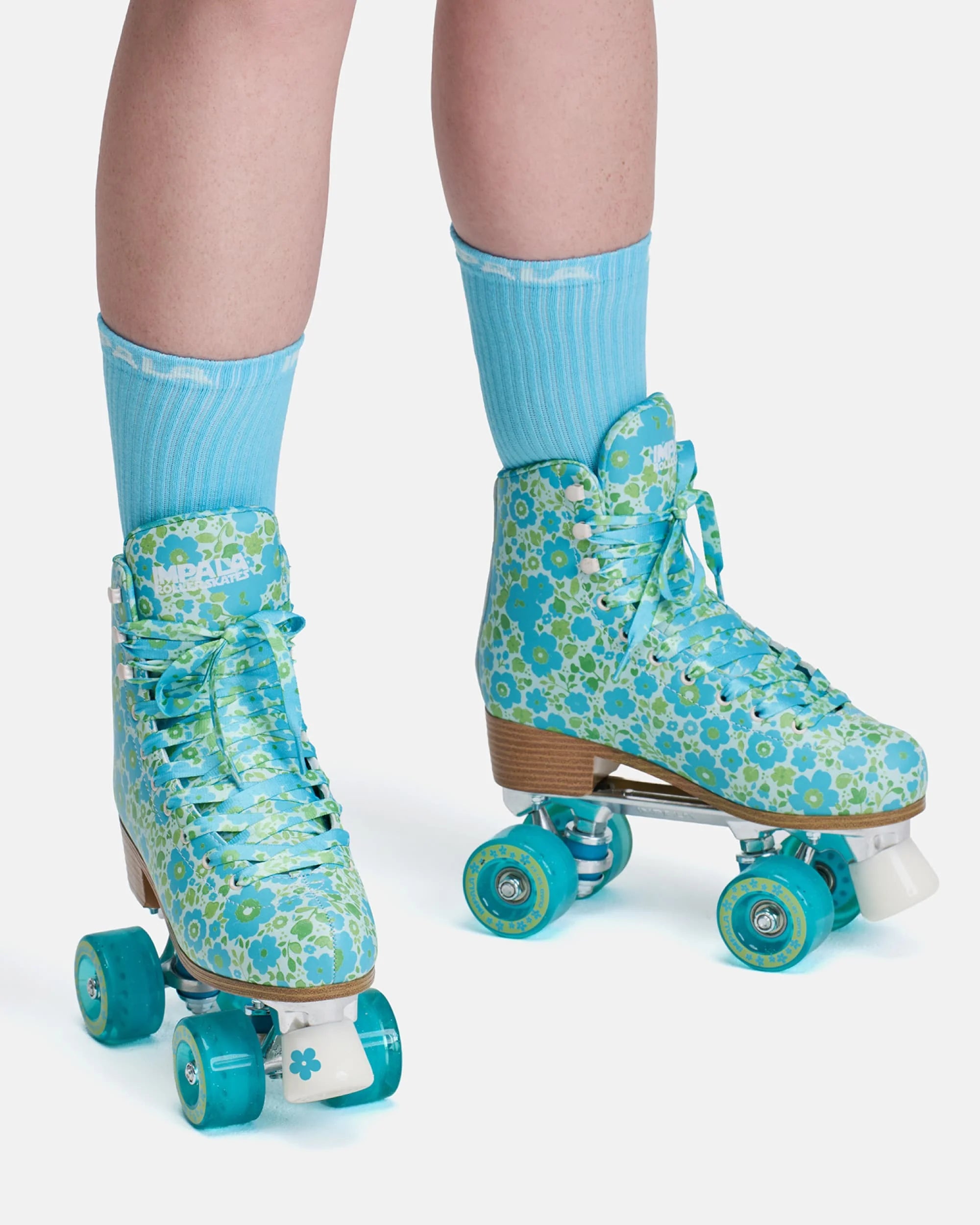 Jr. Impala Quad Skates - Ditsy Blue